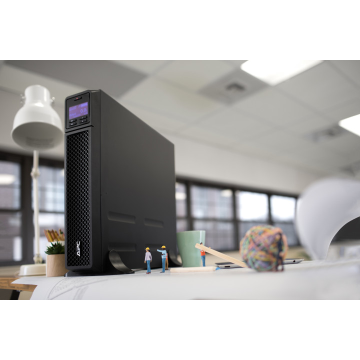 APC Smart-UPS On-Line SRT3000XLI - 3 000 VA, 8x C13 et 2x C19, tour — vue 5