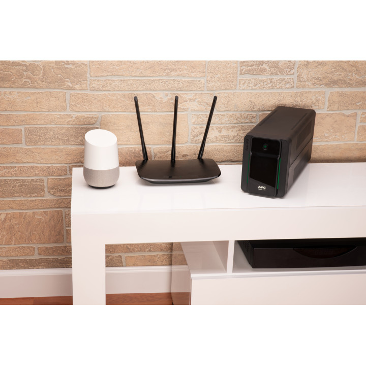 APC Easy UPS BVX - onduleur line-interactive - 700VA, 230V - Prises IEC — vue 5