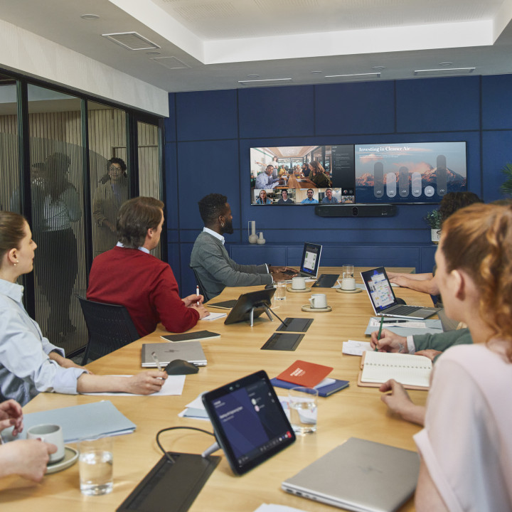 HP Poly Barre de visioconférence tout-en-un Poly Studio X72 — vue 4